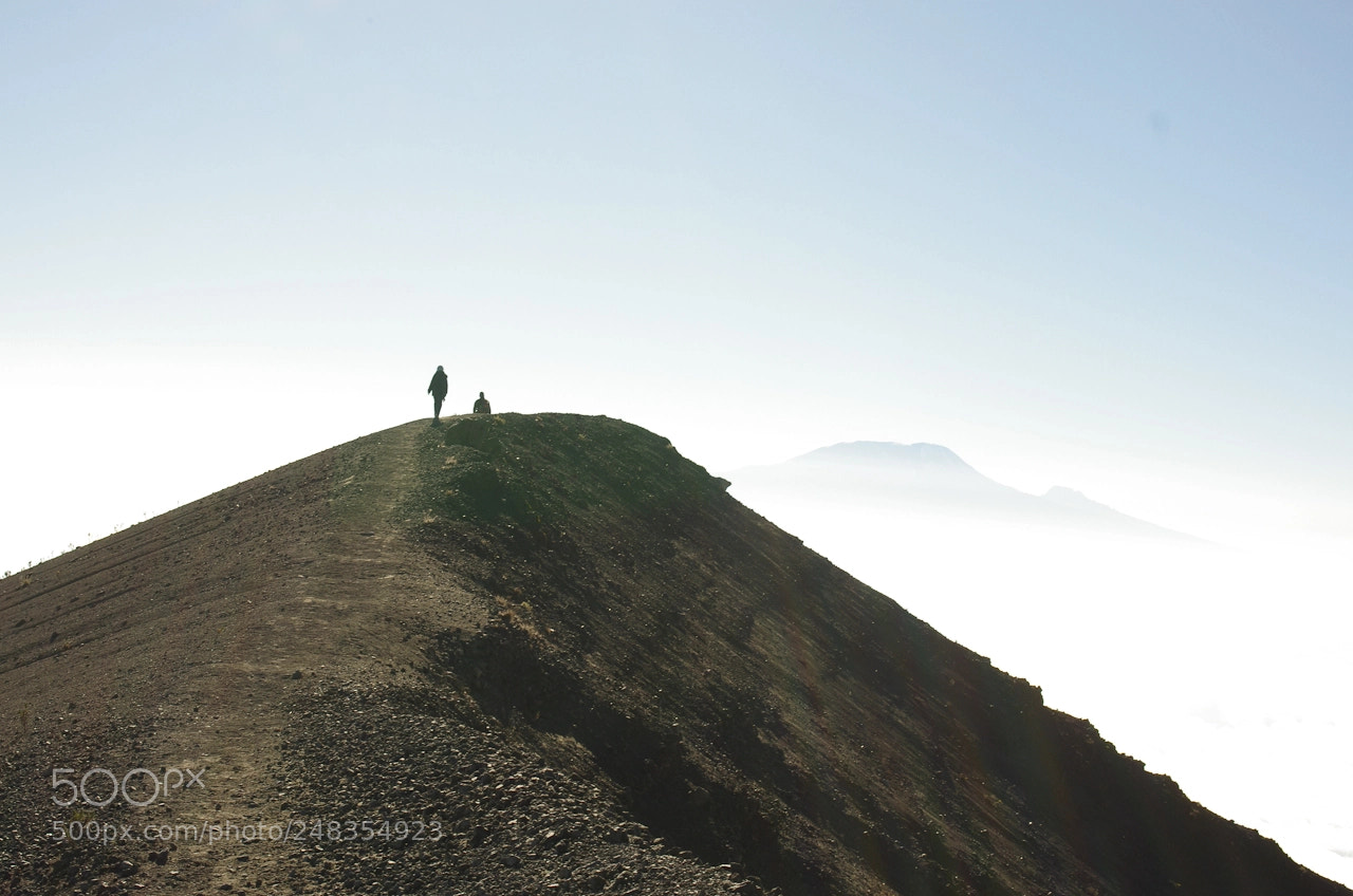 Pentax K-5 sample photo. Meru photography