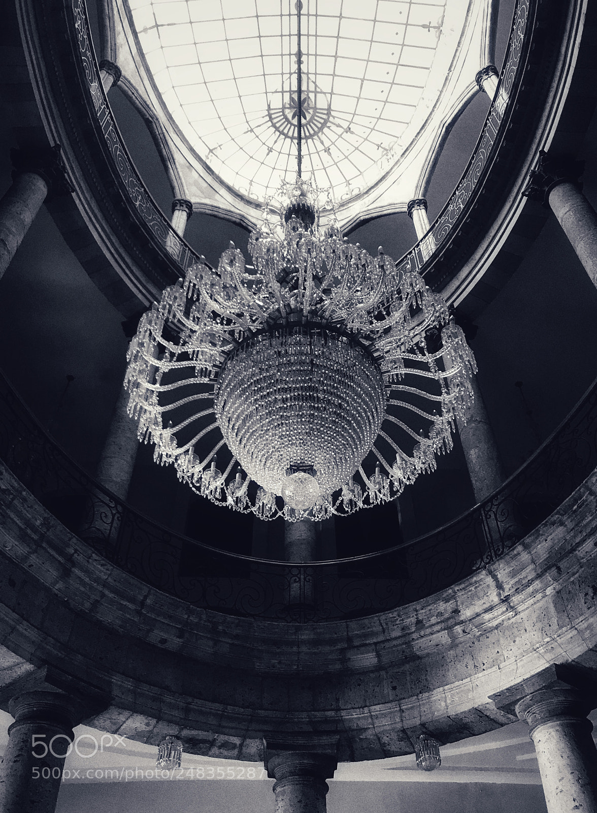 Apple iPhone 7 sample photo. Chandelier in degollado theater photography