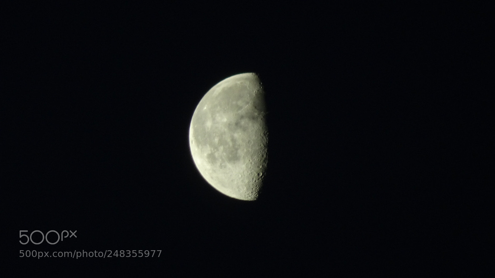 Sony Cyber-shot DSC-HX80 sample photo. First moon pic photography