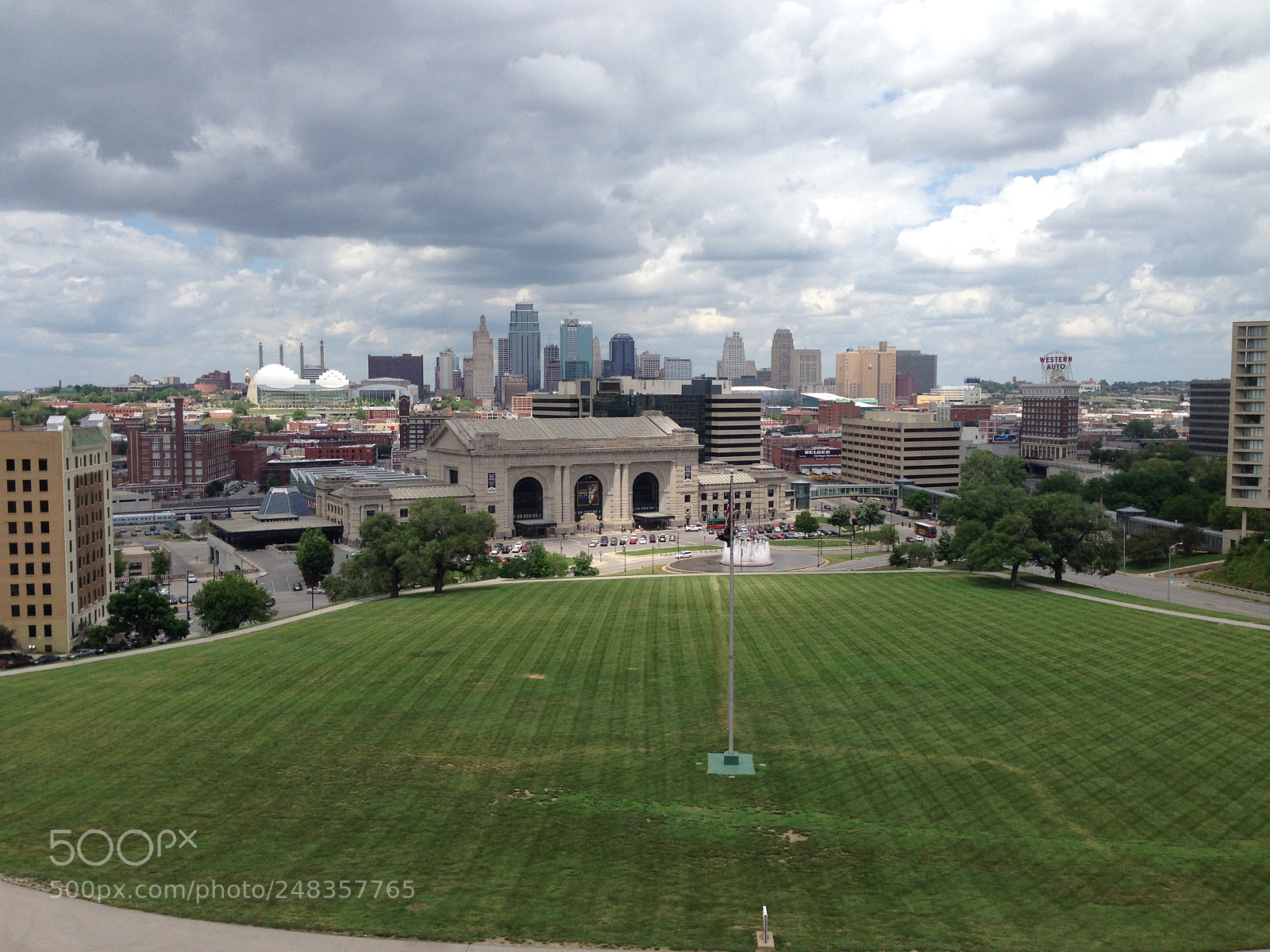Apple iPhone 5 sample photo. Kc skyline photography