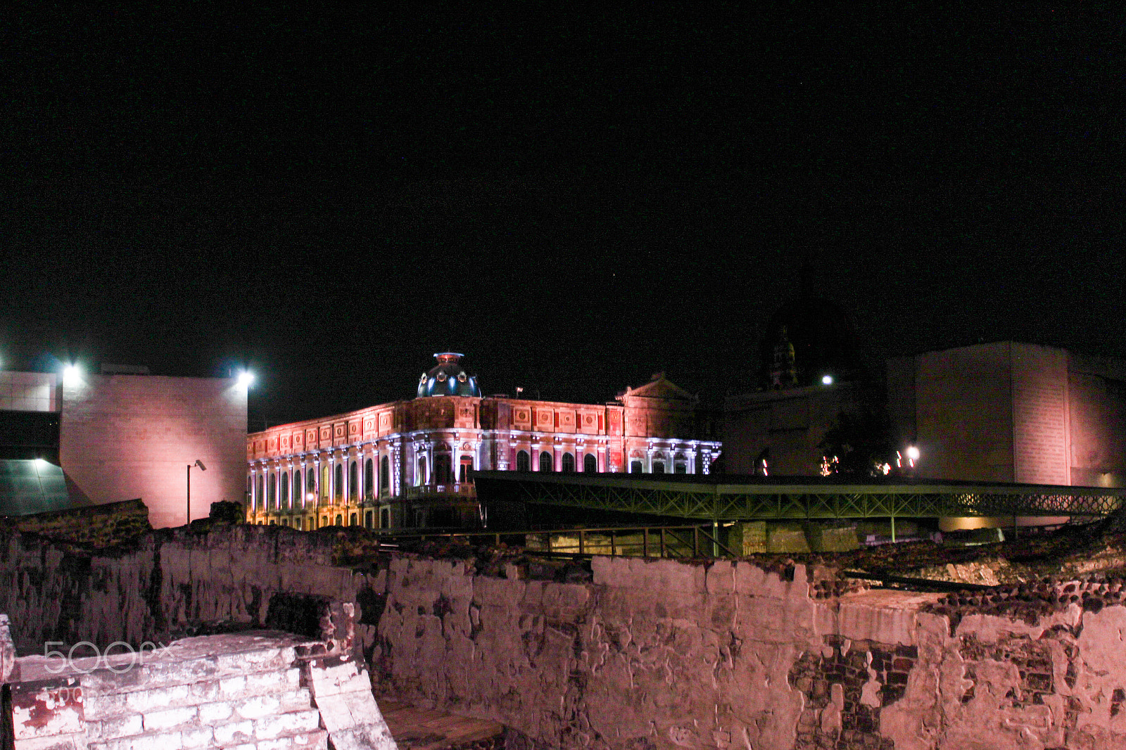 Canon EOS 1200D (EOS Rebel T5 / EOS Kiss X70 / EOS Hi) sample photo. Templo mayor, de noche photography