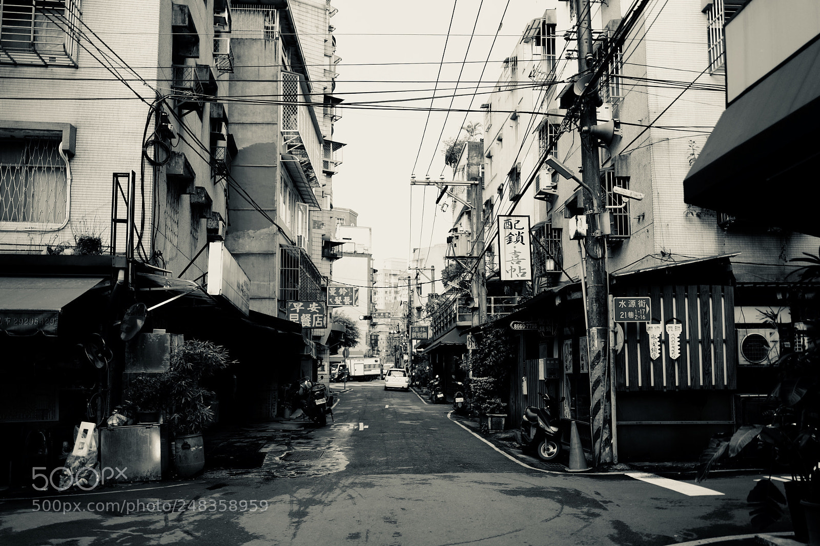 Leica Q (Typ 116) sample photo. 走過的路 photography