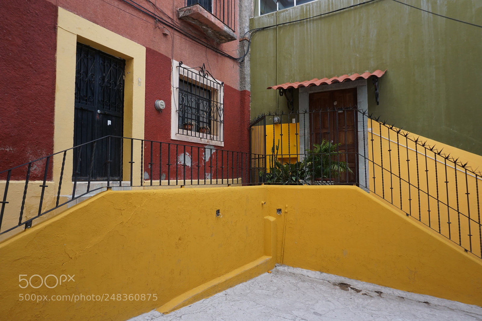 Sony a6000 sample photo. A quiet corner full photography