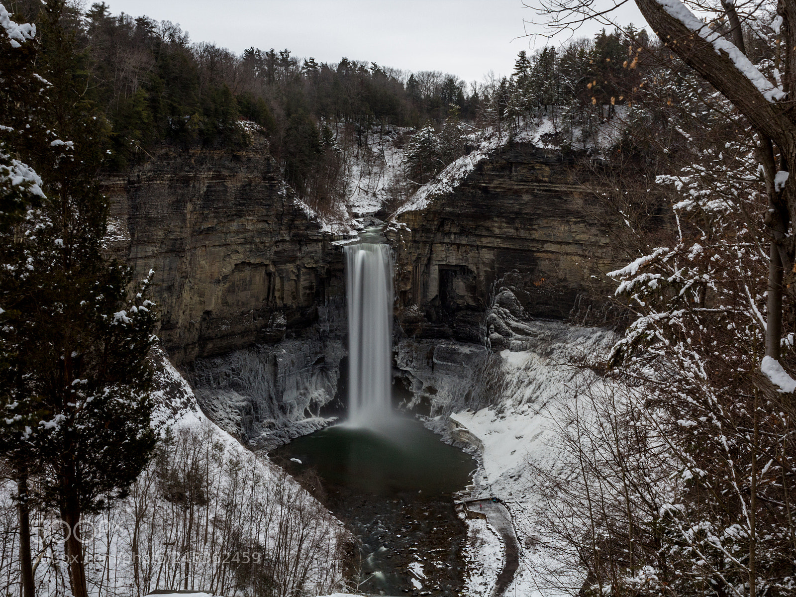 Canon EOS 1300D (EOS Rebel T6 / EOS Kiss X80) sample photo. Taughhannock falls photography