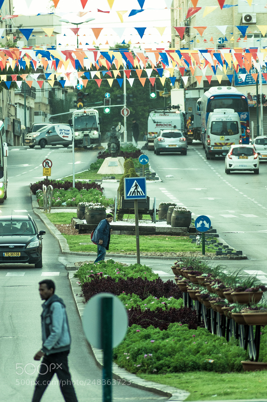 Nikon D5600 sample photo. Morning streets photography