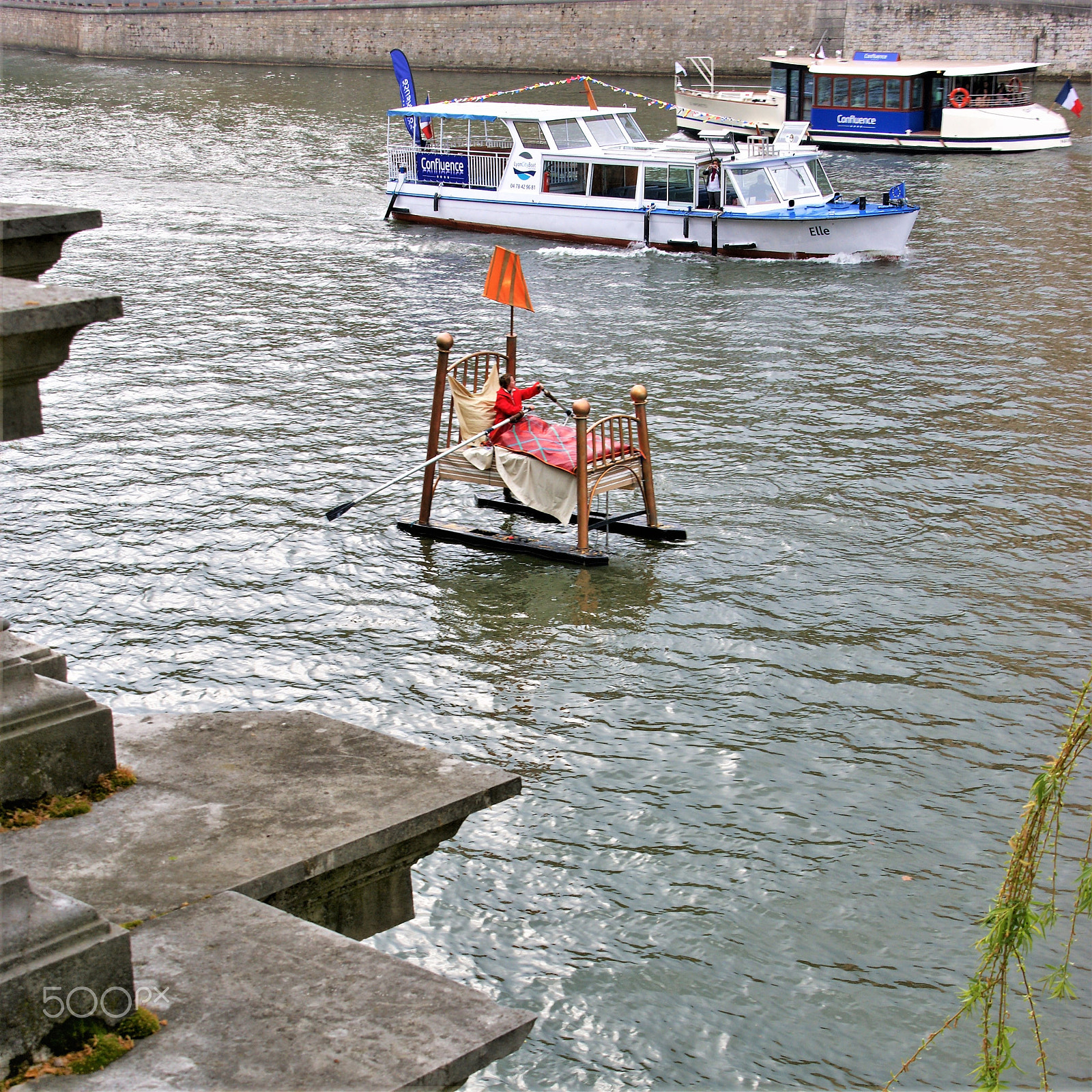 Sony Alpha DSLR-A380 sample photo. Boats traffic on rhone photography