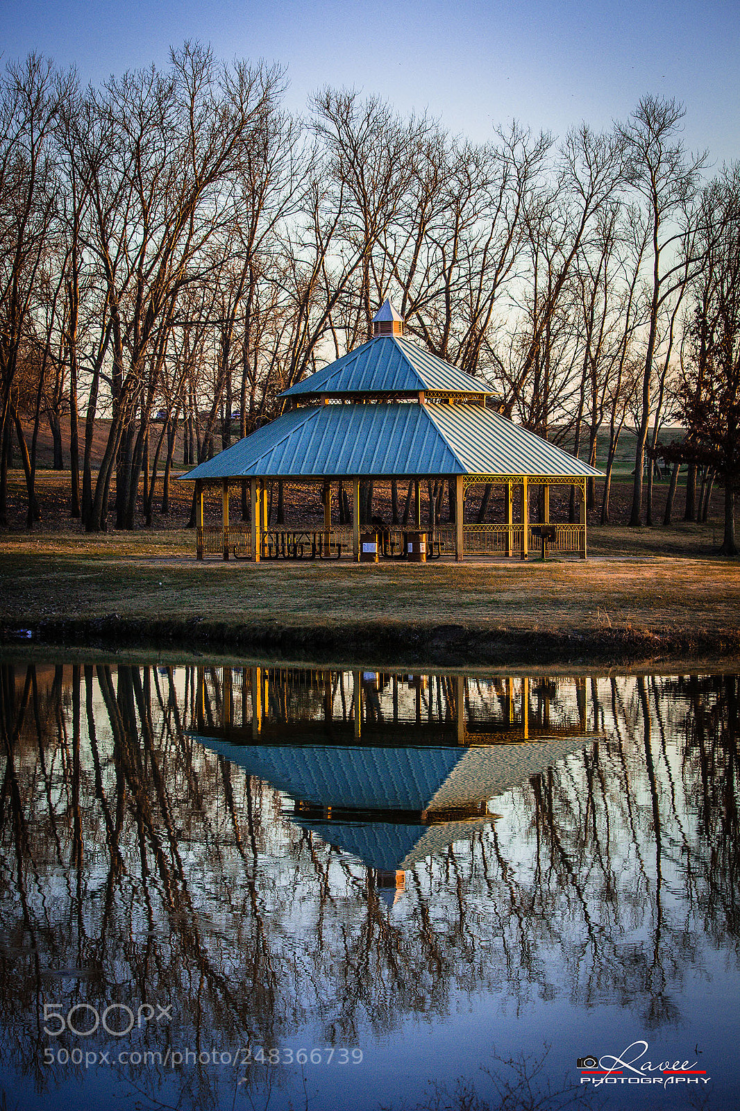 Canon EOS 700D (EOS Rebel T5i / EOS Kiss X7i) sample photo. Reflection photography