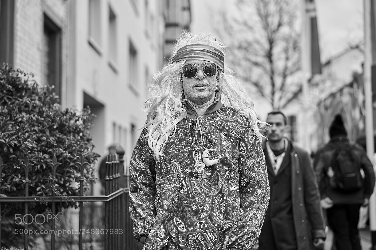 Sony a7R II sample photo. Mann 377 b&w photography