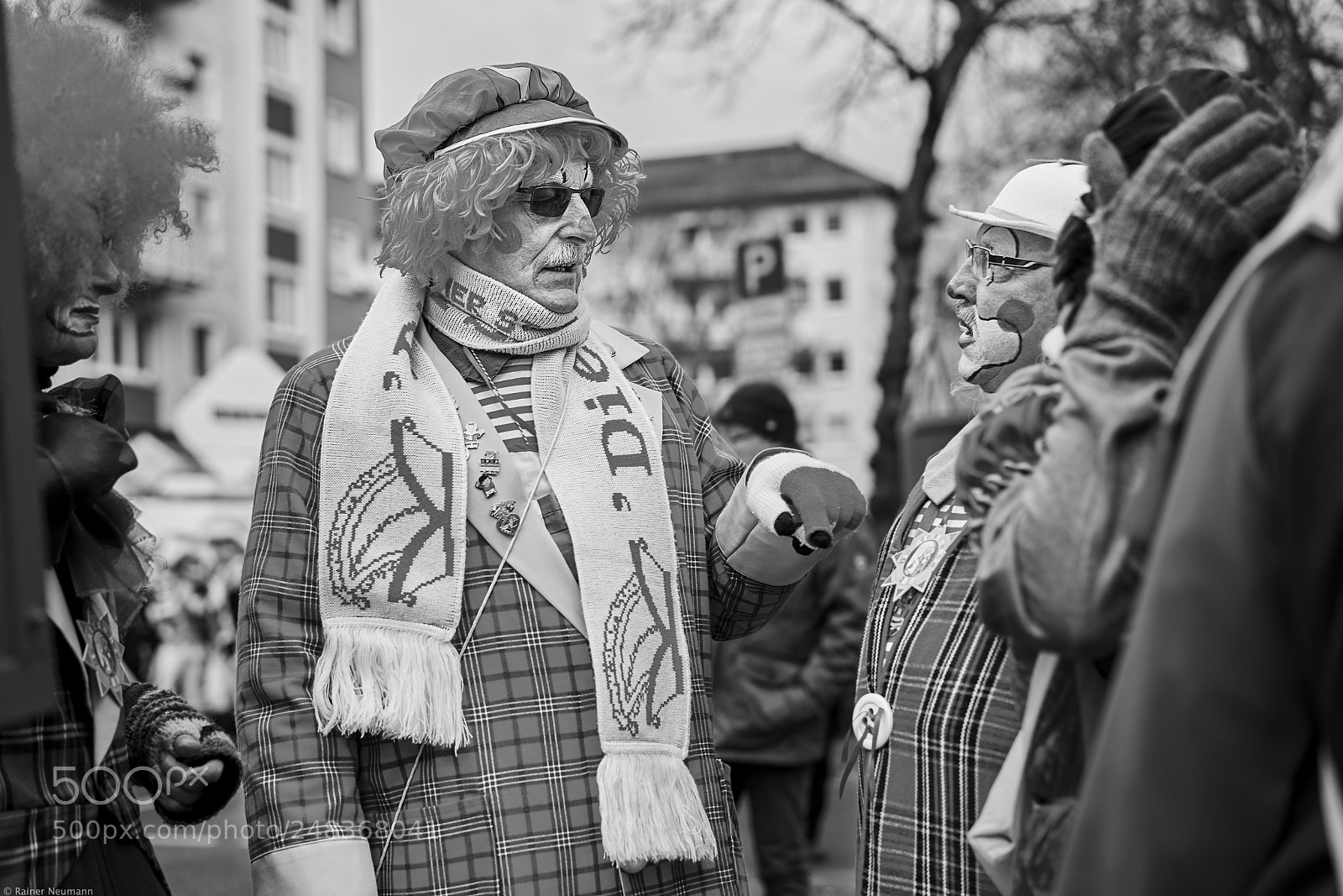 Sony a7R II sample photo. Mann 378 b&w photography