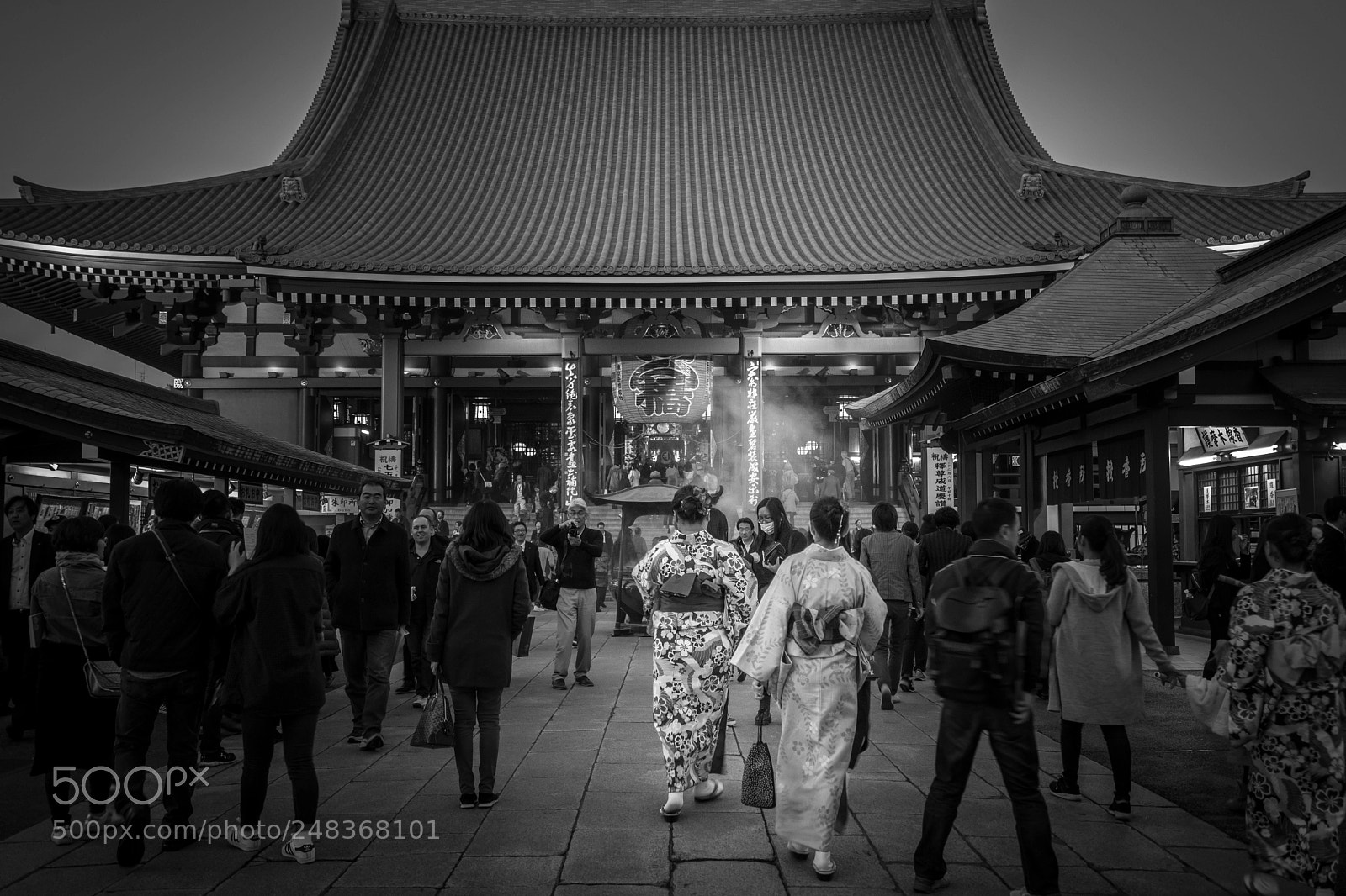 Sony a7 II sample photo. Senso-ji temple photography