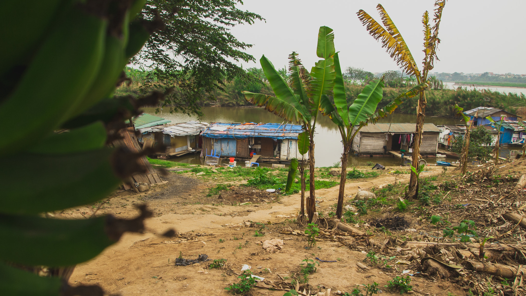 Olympus PEN E-P1 sample photo. House on the lake photography