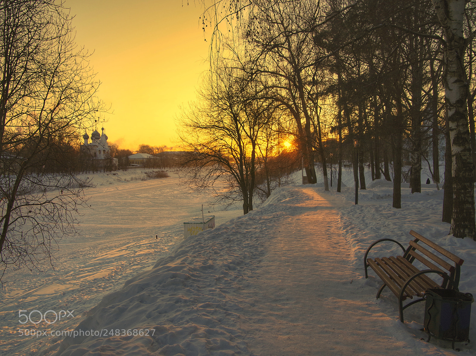Pentax K-1 sample photo. Sunrise near vologda kremlin photography