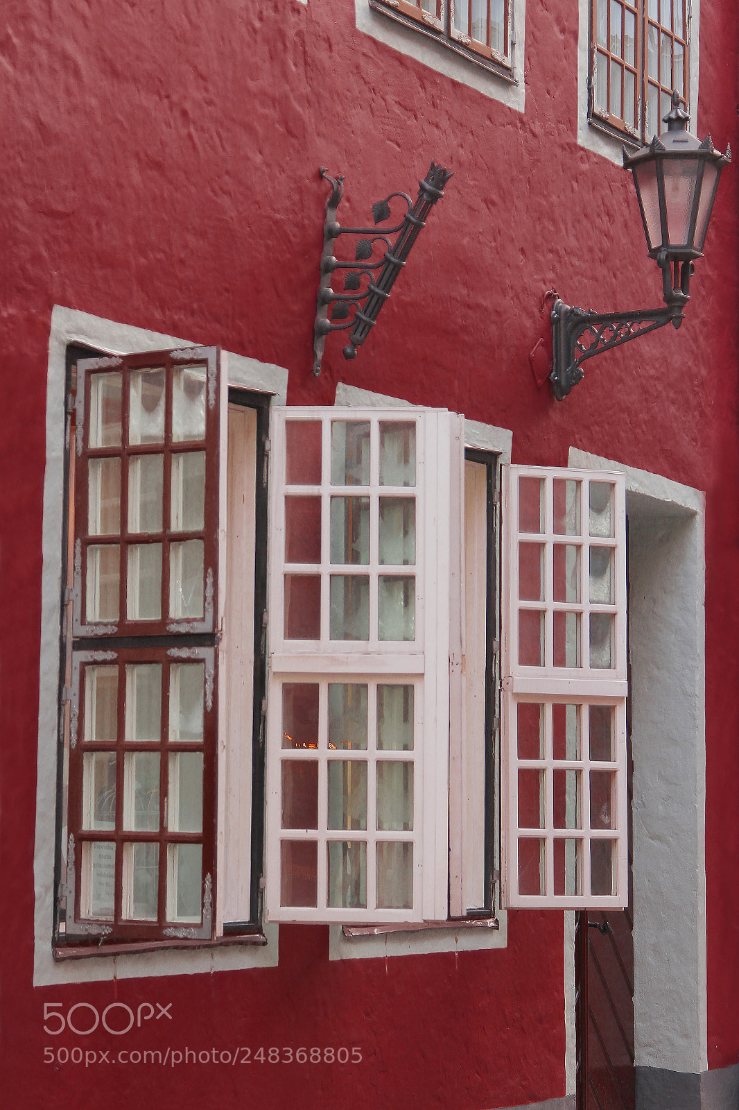 Canon EOS 60D sample photo. In old town photography
