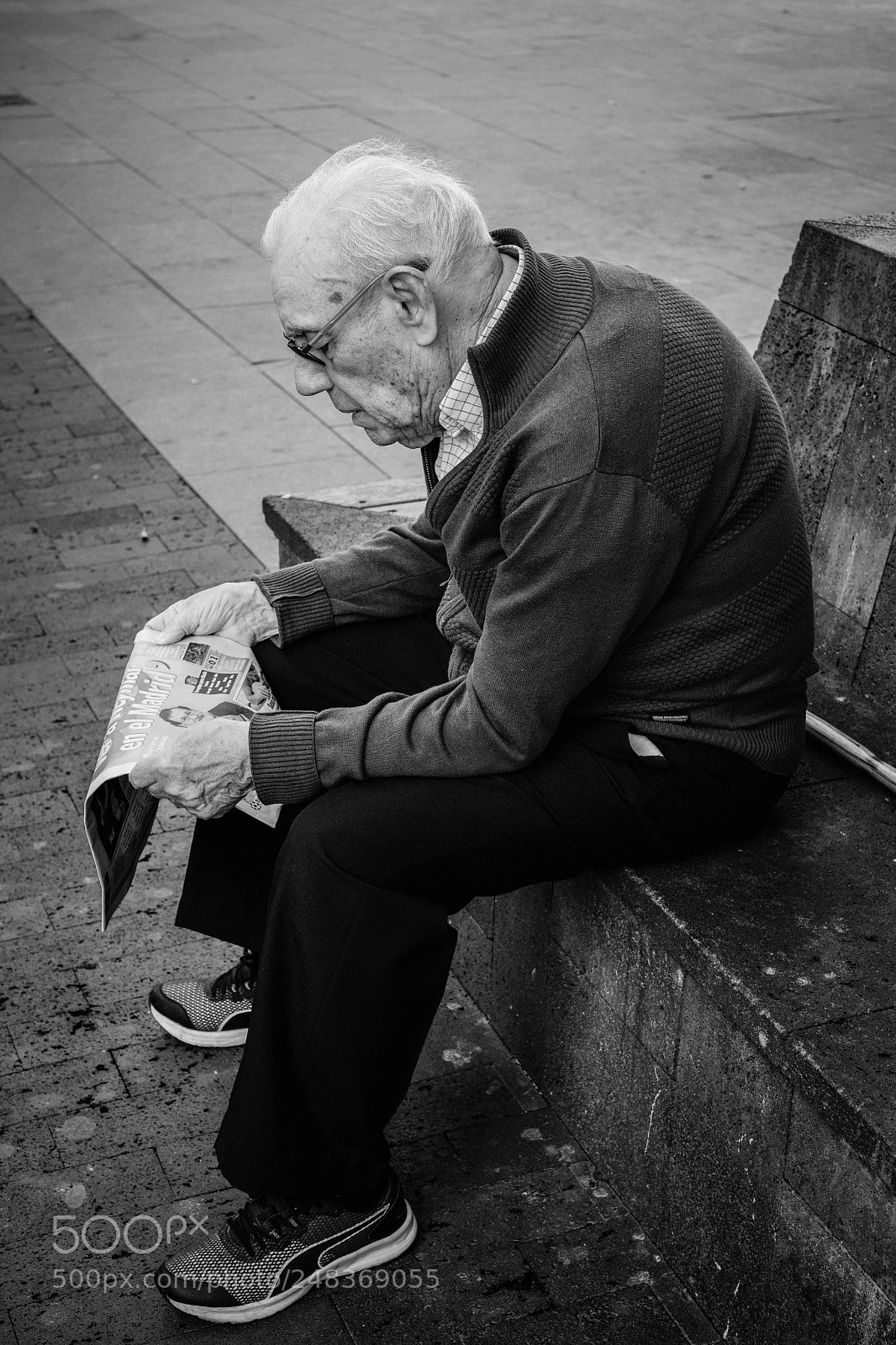 Fujifilm X-T20 sample photo. Newspaper photography