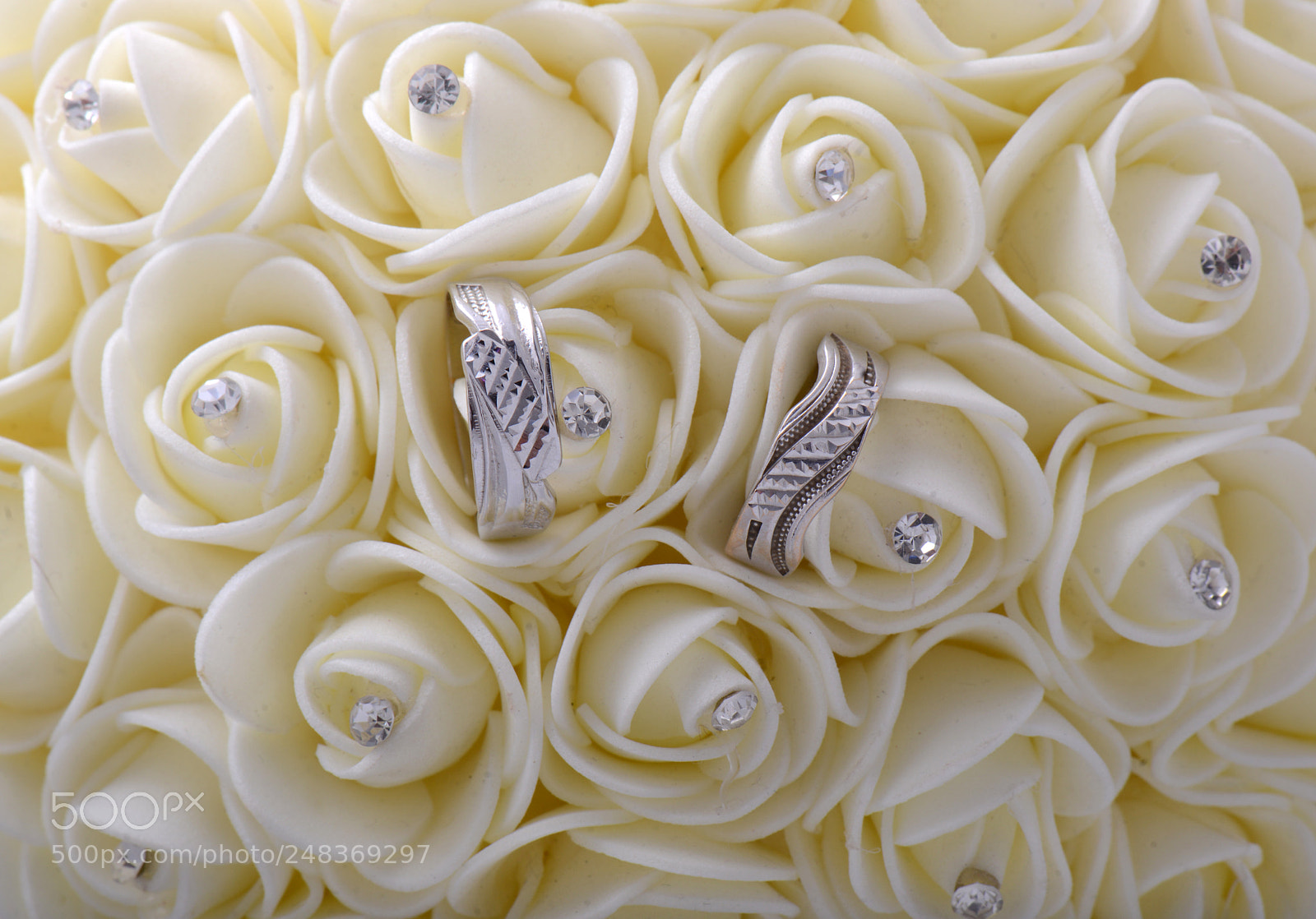 Nikon D800 sample photo. Ring and white flower photography