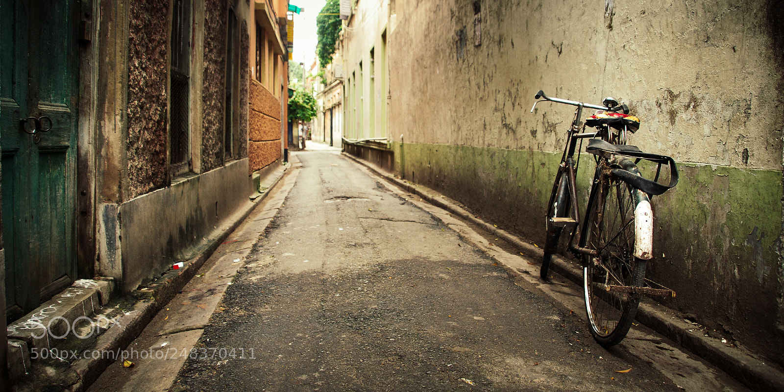 Nikon D60 sample photo. Kolkata alley # 1 photography