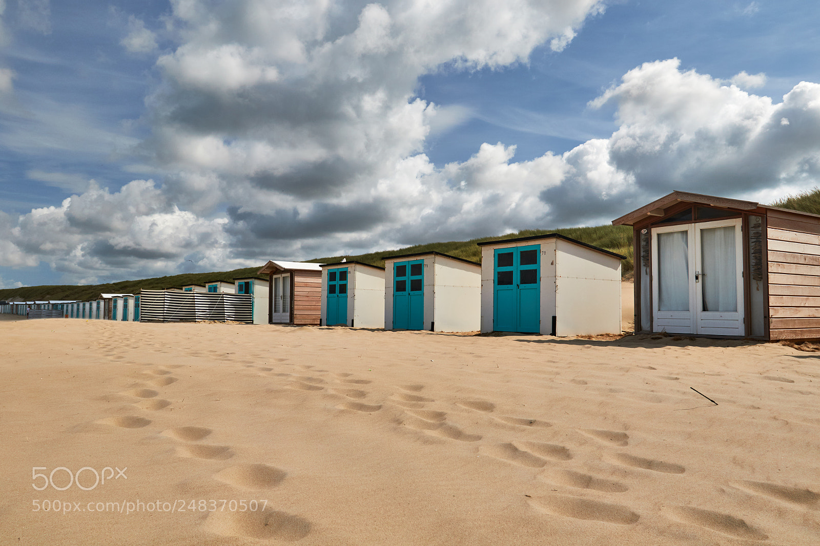 Canon EOS 7D Mark II sample photo. Beach houses at texel photography