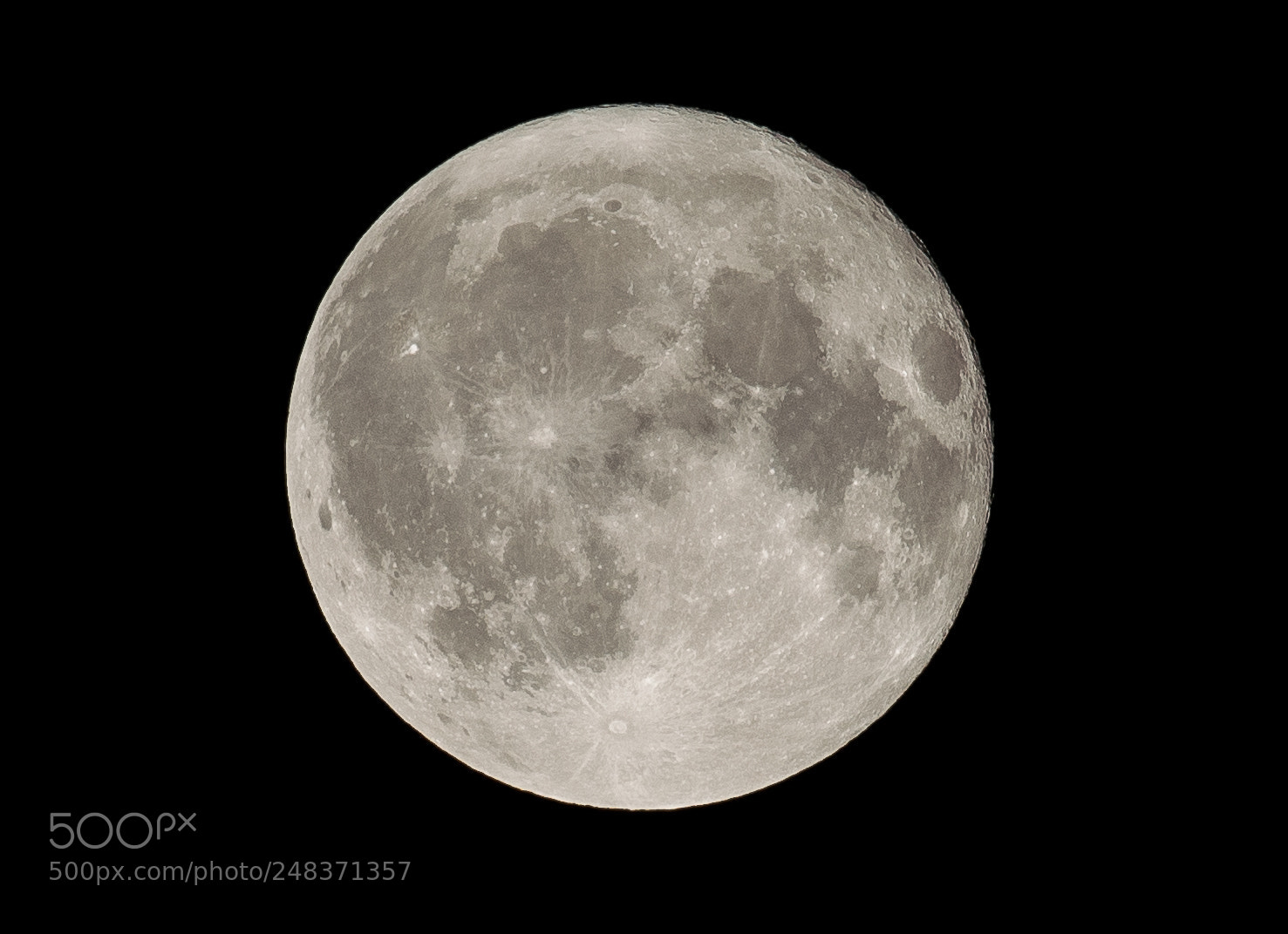 Sony a7R II sample photo. October alaskan moon photography