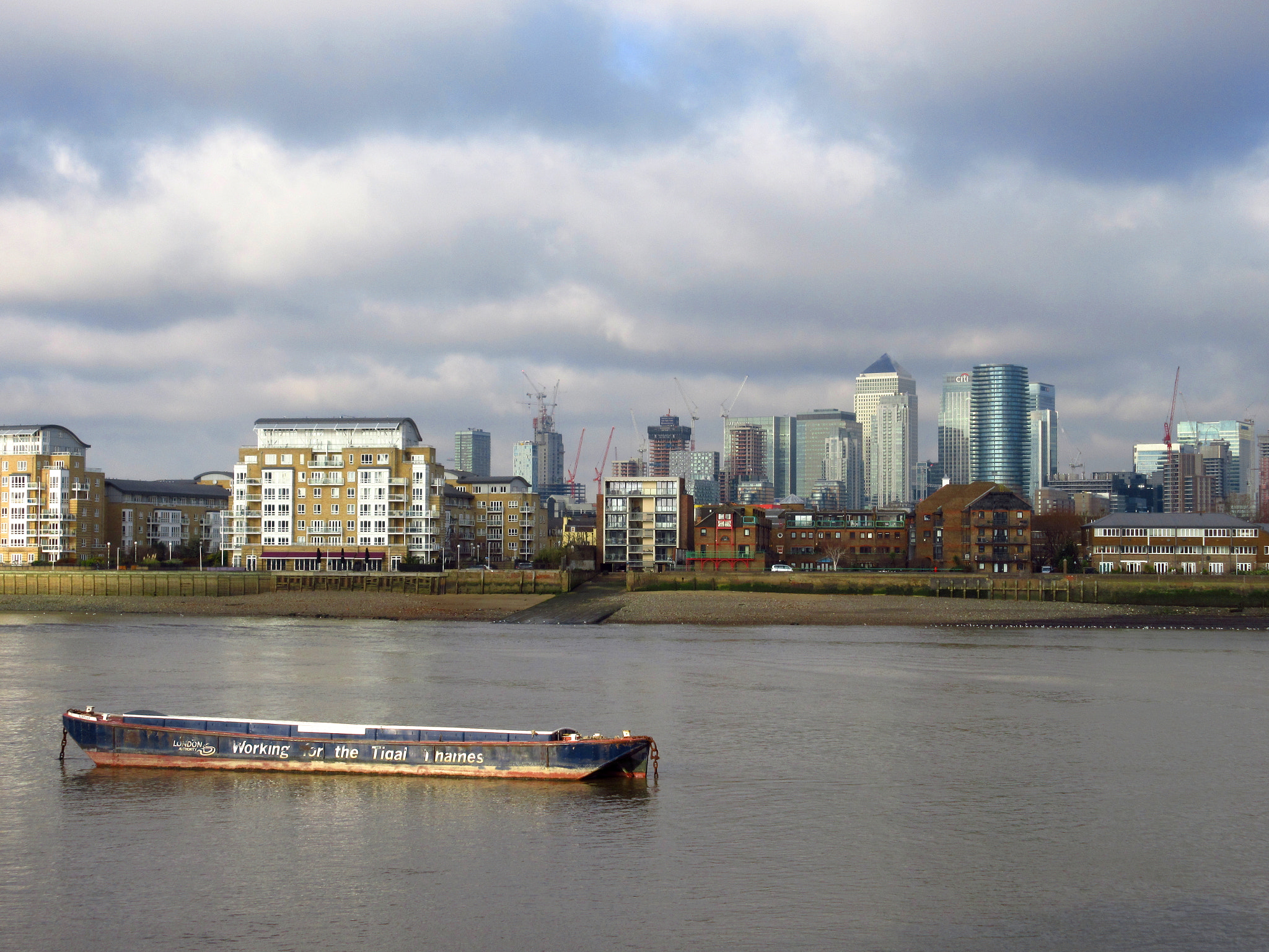Canon PowerShot ELPH 350 HS (IXUS 275 HS / IXY 640) sample photo. Greenwich, greater london photography