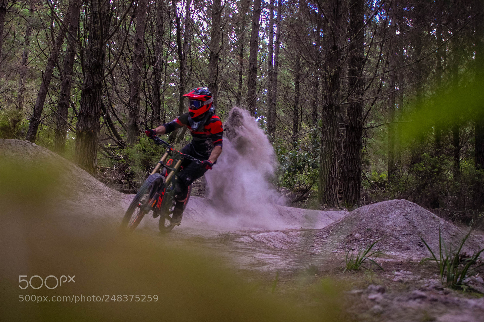 Canon EOS 500D (EOS Rebel T1i / EOS Kiss X3) sample photo. Denny smashing berm (of ) photography