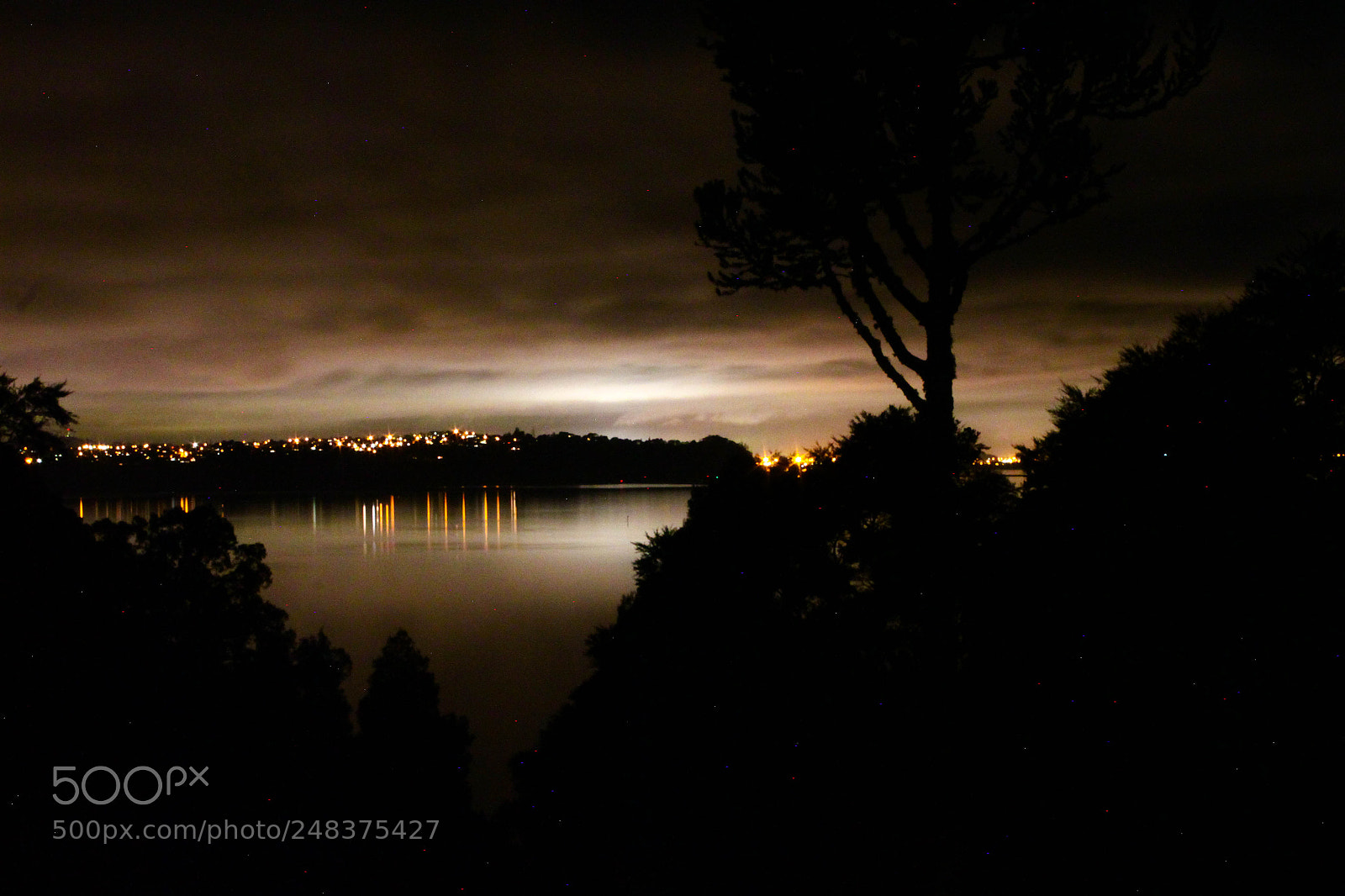 Canon EOS 500D (EOS Rebel T1i / EOS Kiss X3) sample photo. Frenchbay full moon through photography
