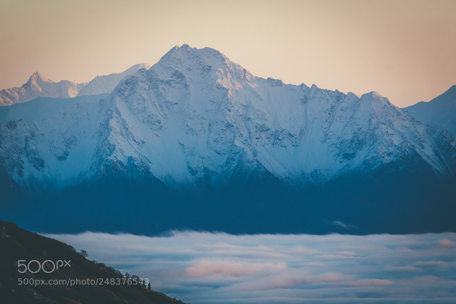 Sony a7R II sample photo. Pioneer peak sunset photography