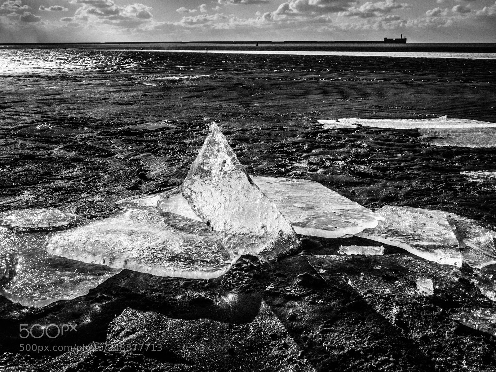 Panasonic Lumix DMC-GX8 sample photo. Winter on the beach photography