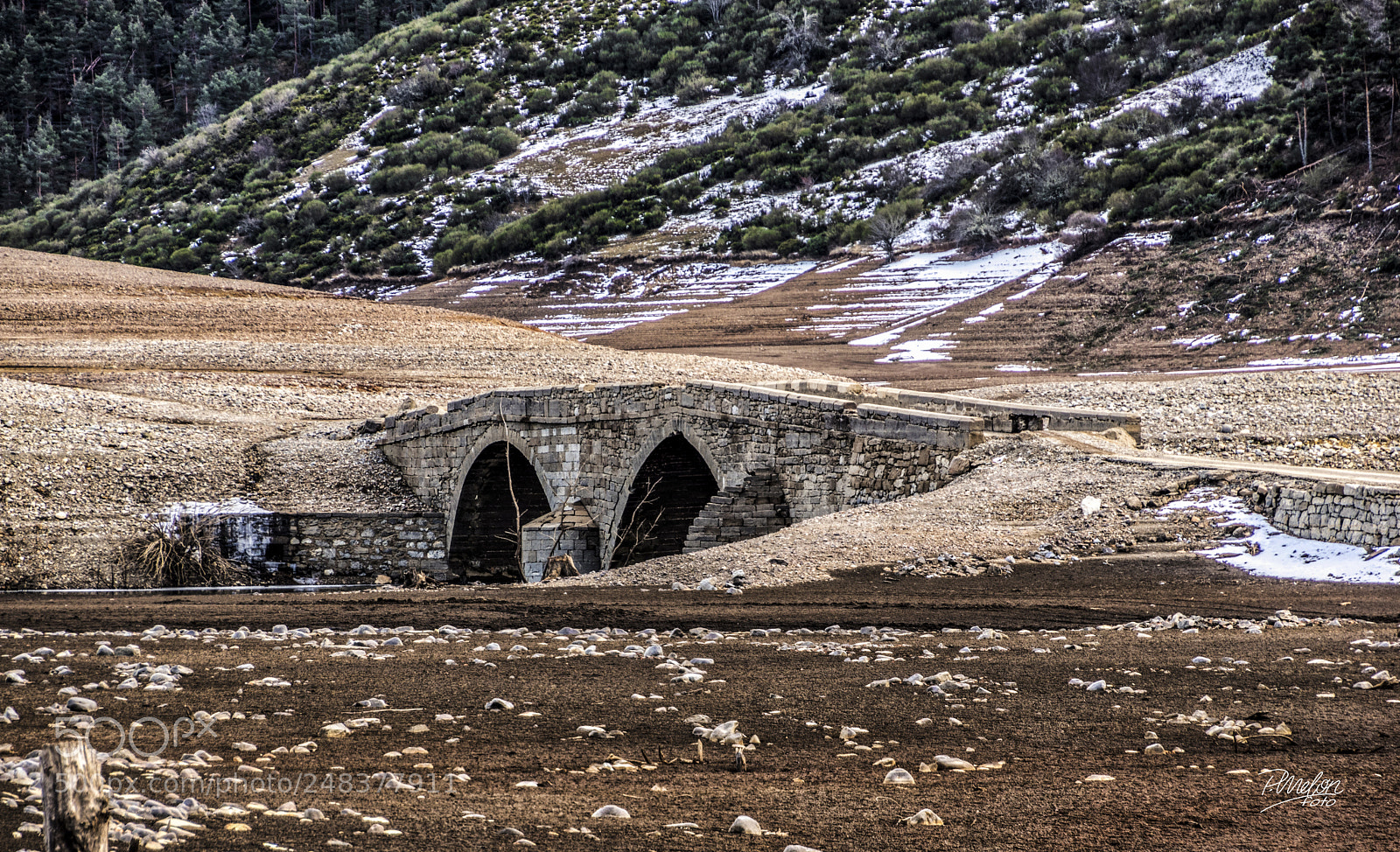 Sony SLT-A68 sample photo. Embalse de ria o photography