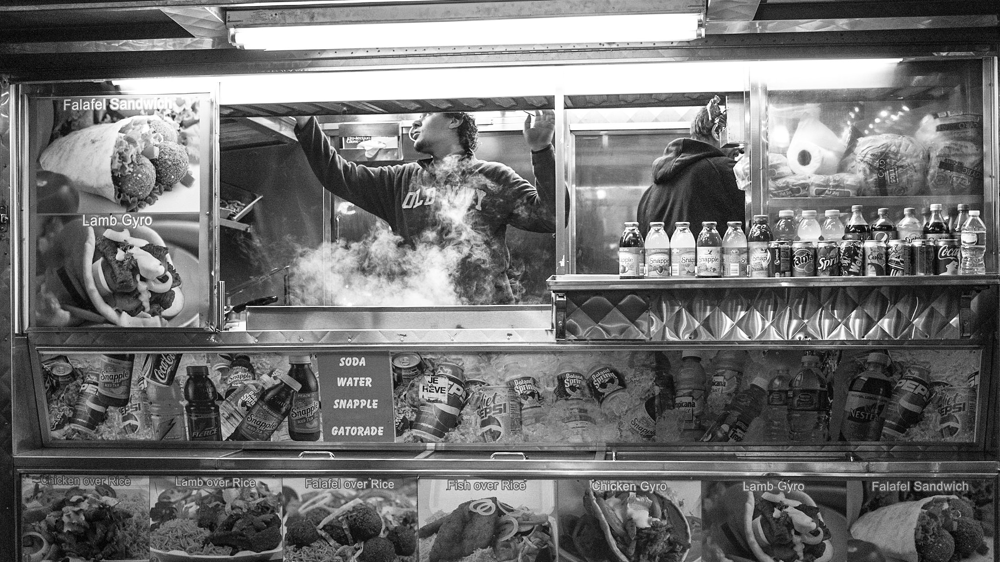 Leica M-Monochrom sample photo. Cinematic new york : food truck photography