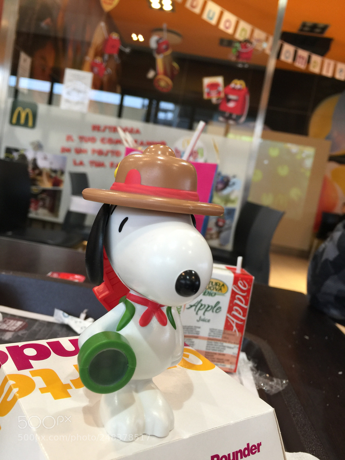Apple iPhone 6 Plus sample photo. Mcdonald happy meal 2018 marzo 04 photography