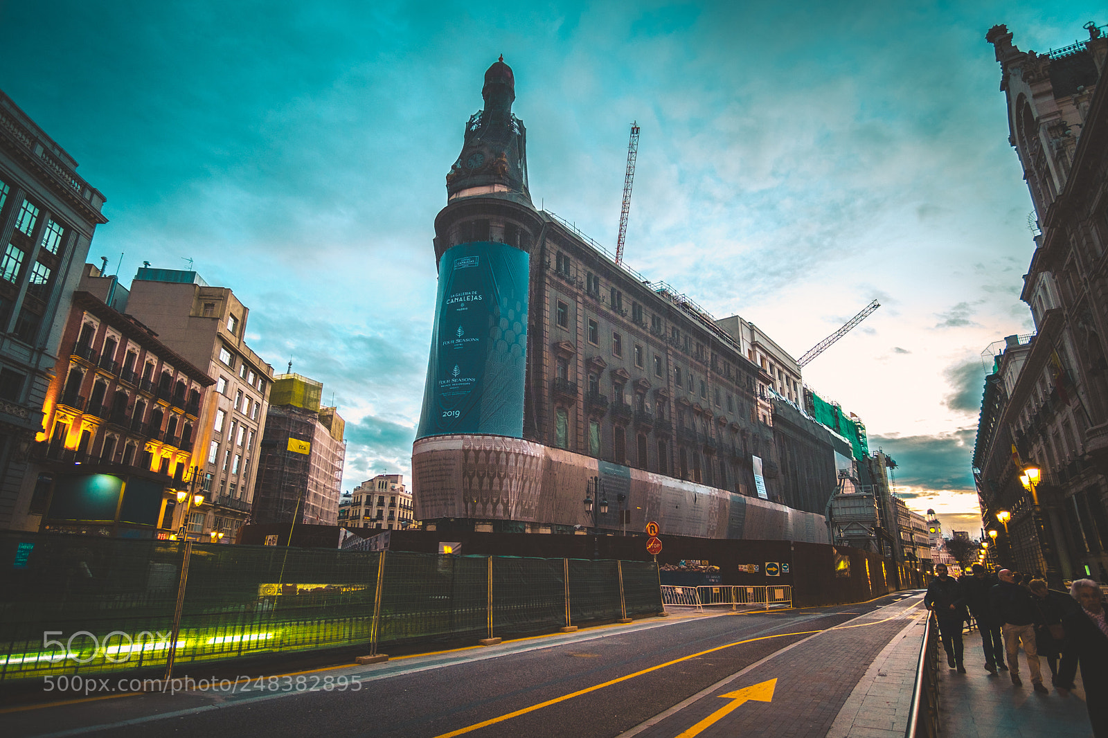 Fujifilm X-E1 sample photo. Four seasons hotel madrid photography