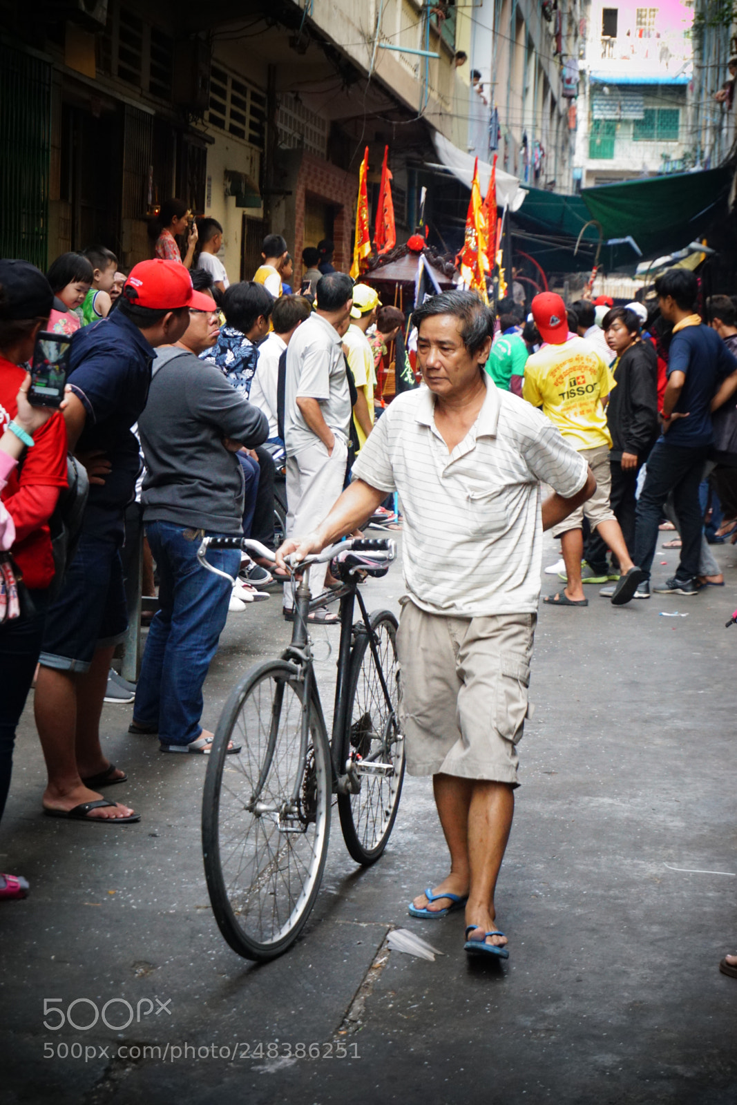 Sony a6000 sample photo. Old bike old man photography
