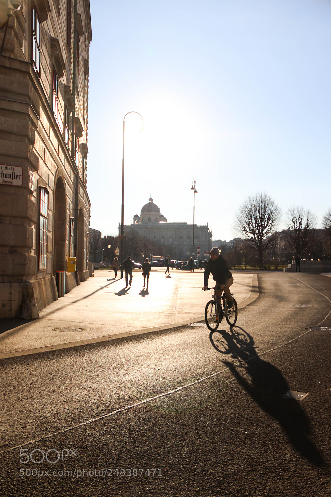 Canon EOS 80D sample photo. Viennese golden hour photography