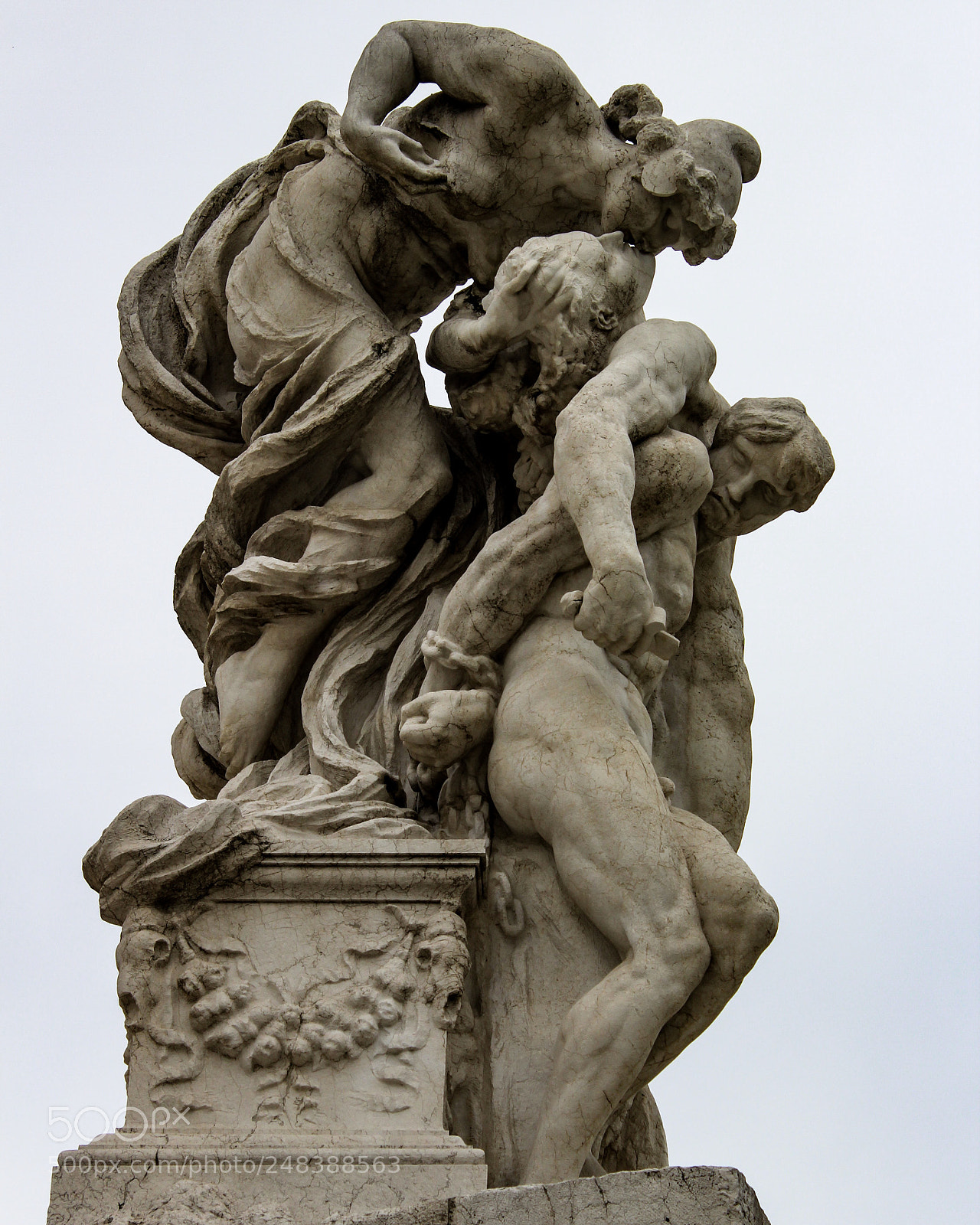Canon EOS 1200D (EOS Rebel T5 / EOS Kiss X70 / EOS Hi) sample photo. Roman kiss photography