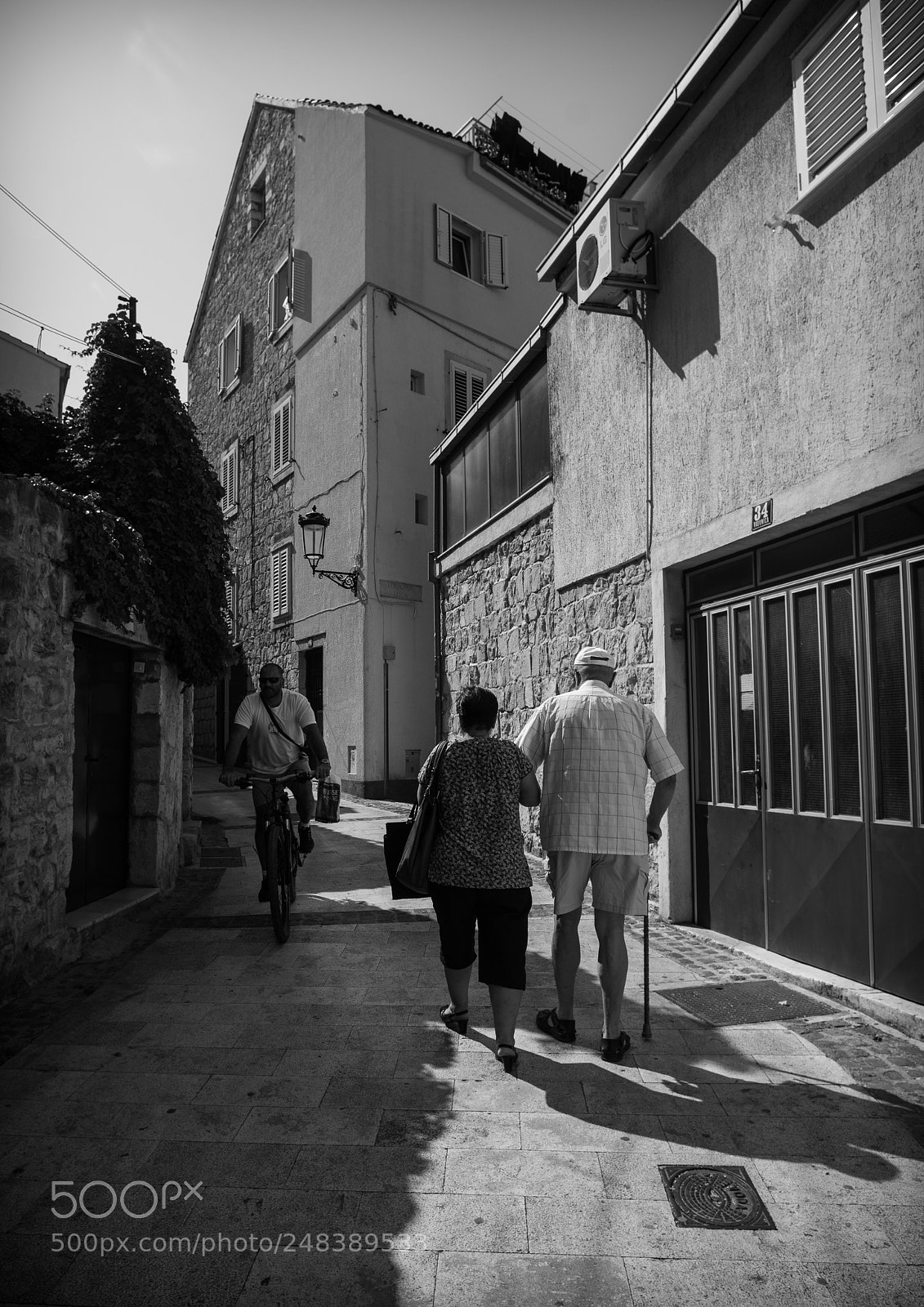 Sony a7R sample photo. 老夫婦　- old couple - photography