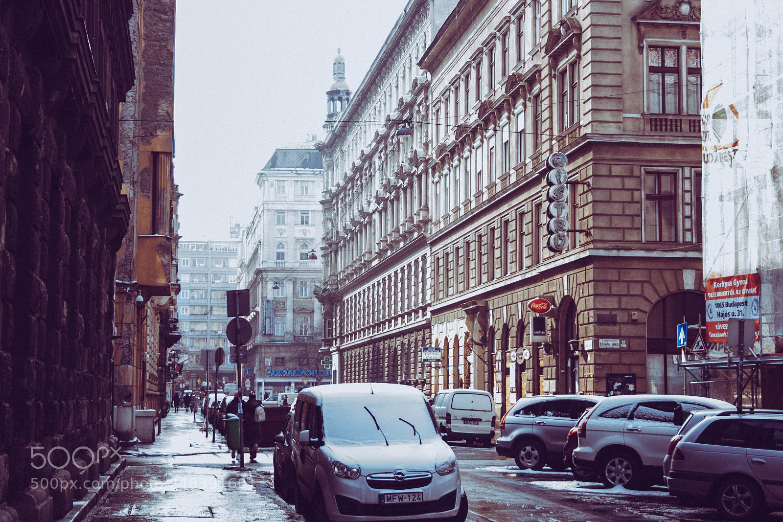 Canon EOS 1000D (EOS Digital Rebel XS / EOS Kiss F) sample photo. Old budapest photography