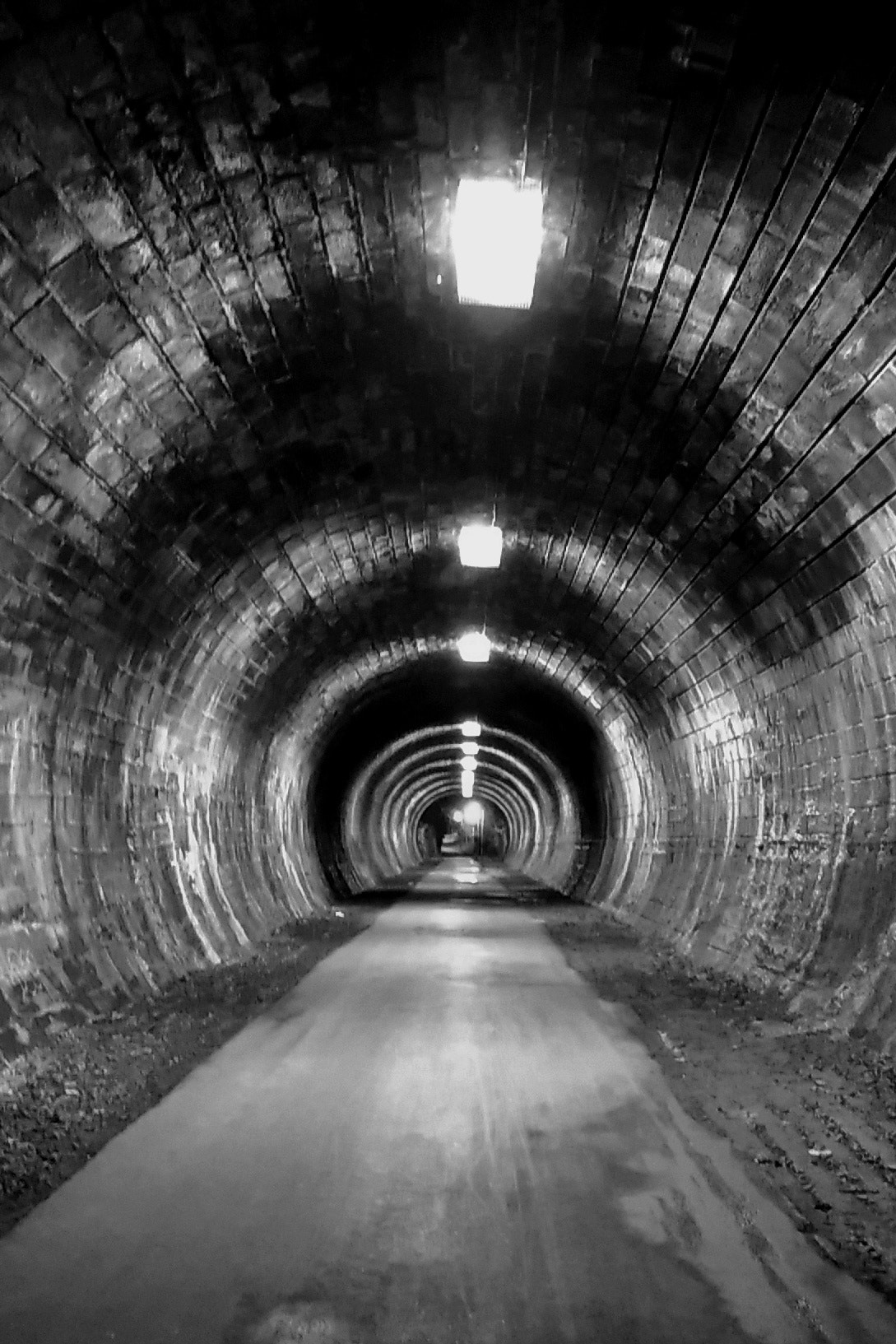 ASUS ZenFone 3 (ZE520KL) sample photo. Tunnel photography