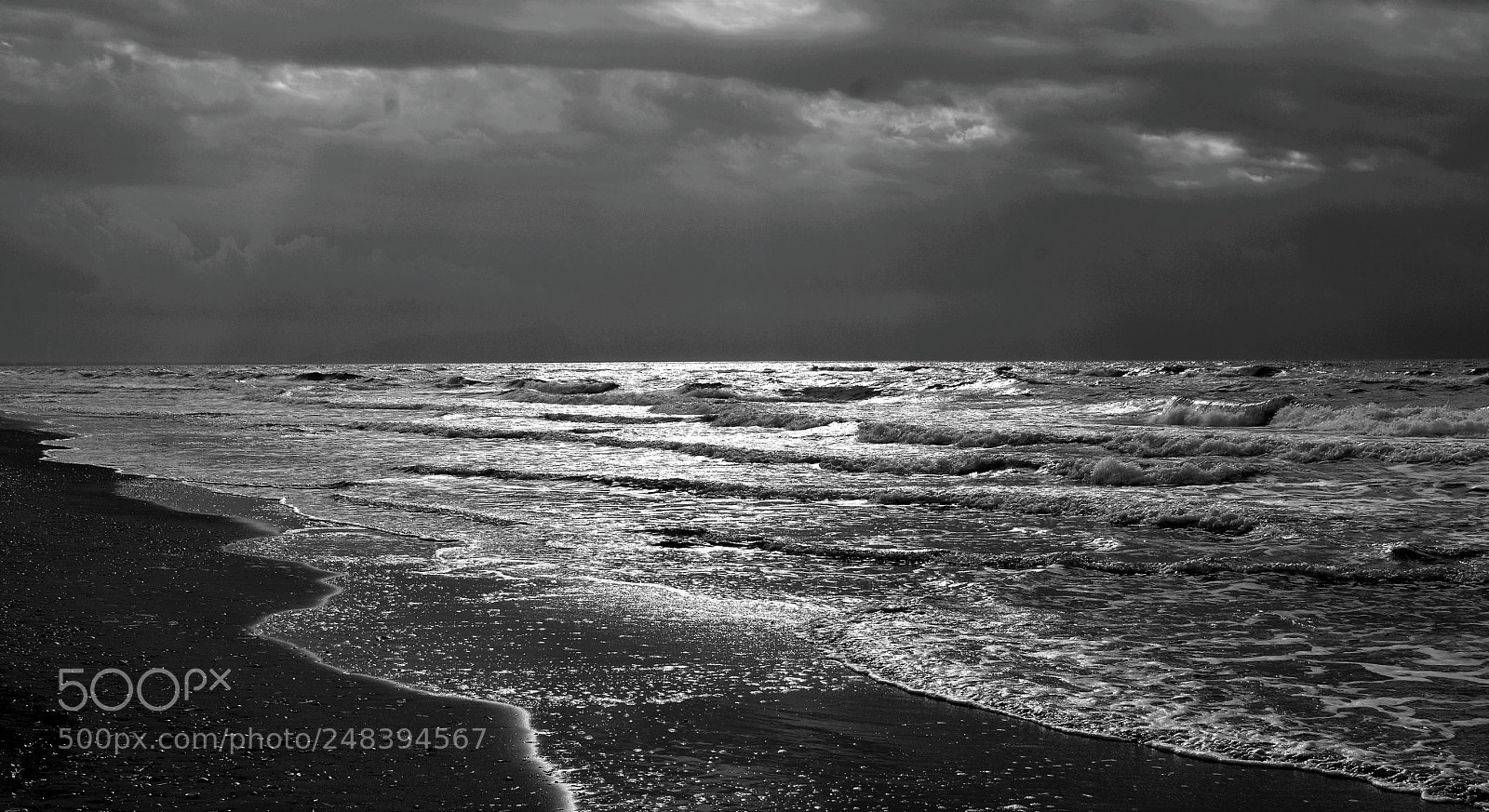 Nikon D3200 sample photo. The sea in black photography