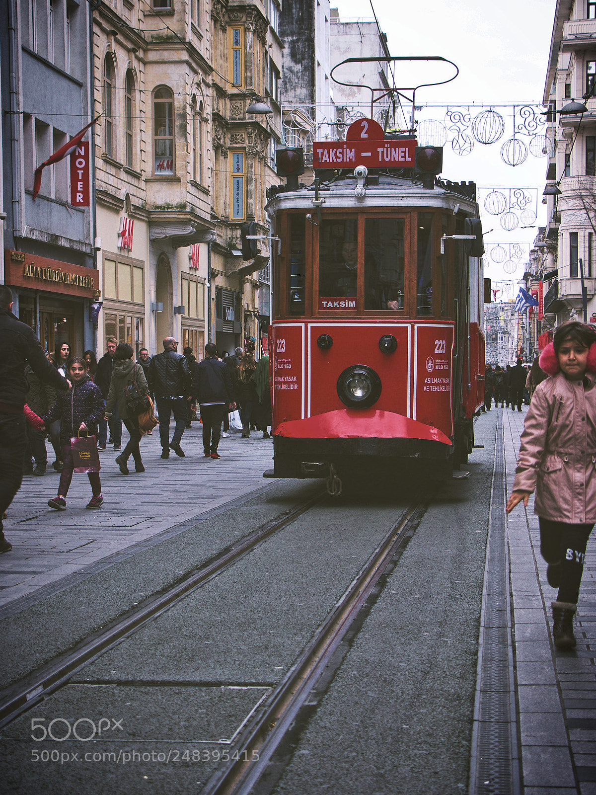 Canon EOS 600D (Rebel EOS T3i / EOS Kiss X5) sample photo. Taksim life. photography