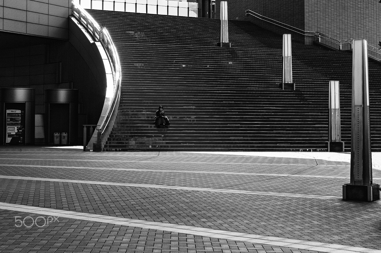 Leica M-Monochrom sample photo. Urban street snap photography
