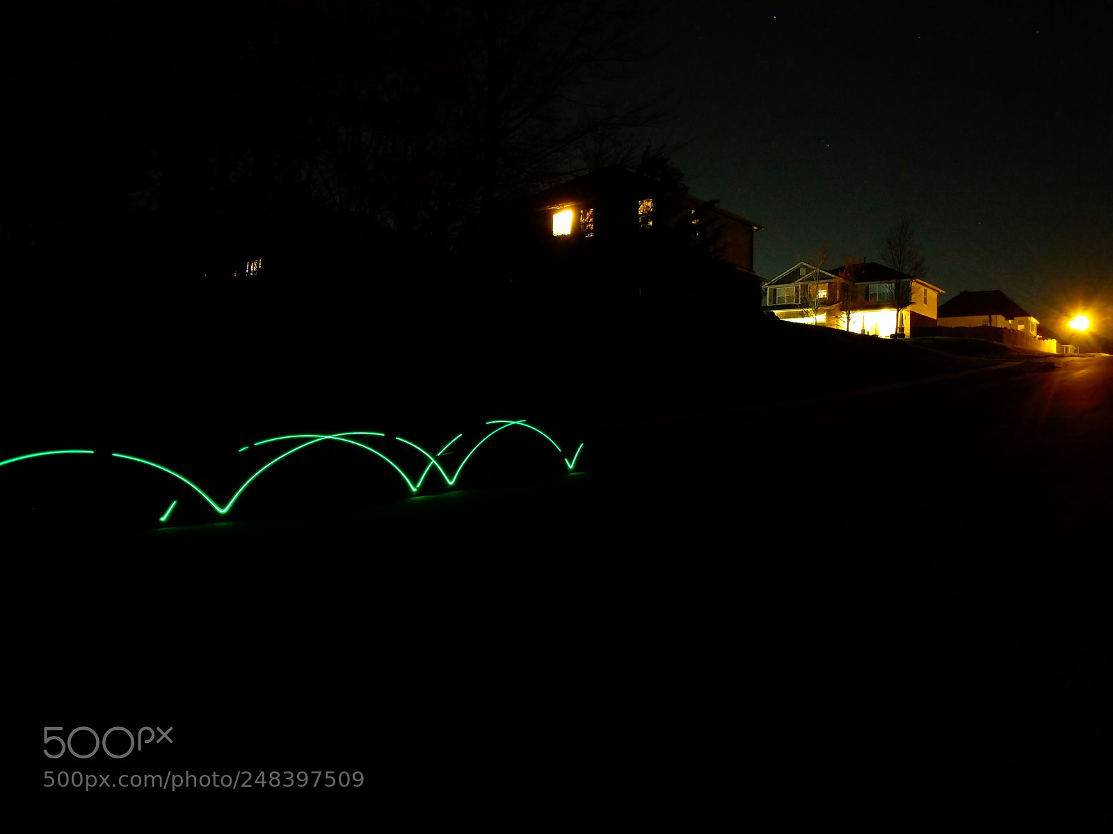 Google Pixel 2 sample photo. Green light skipping photography