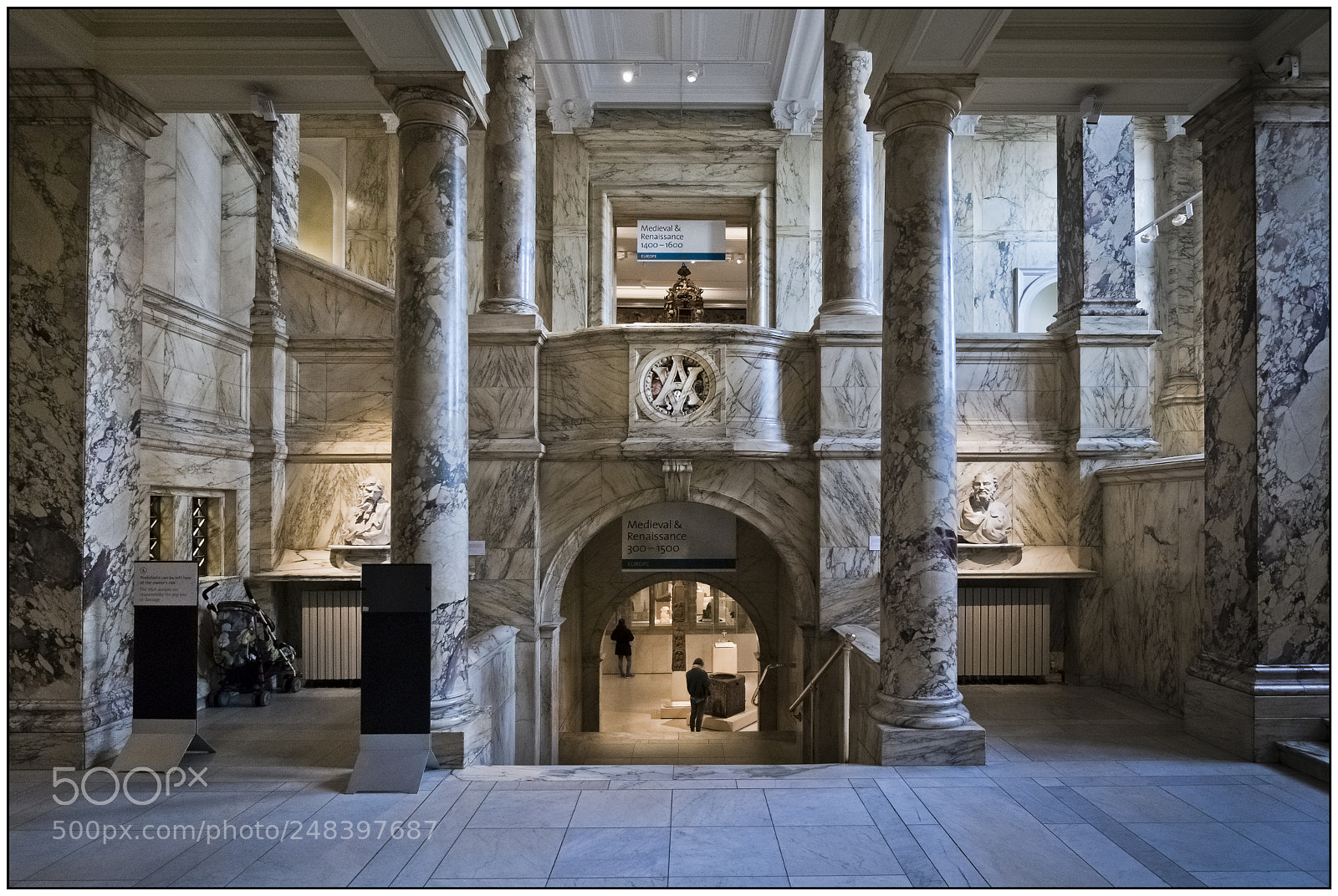Canon EOS M6 sample photo. V&a museum, london. photography