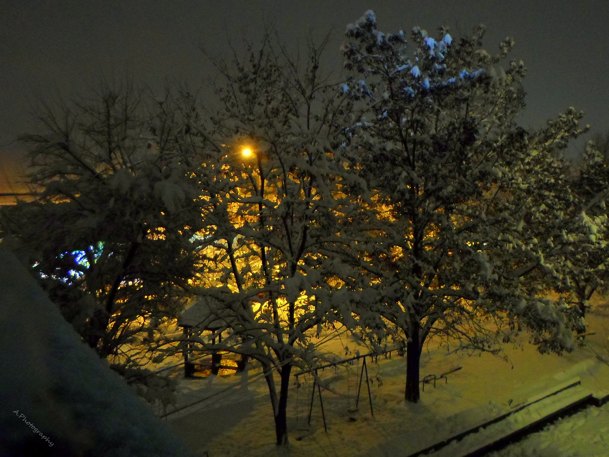 Samsung ES95 sample photo. First snow... photography