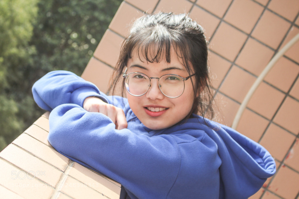 Canon EOS 700D (EOS Rebel T5i / EOS Kiss X7i) sample photo. 少女 photography
