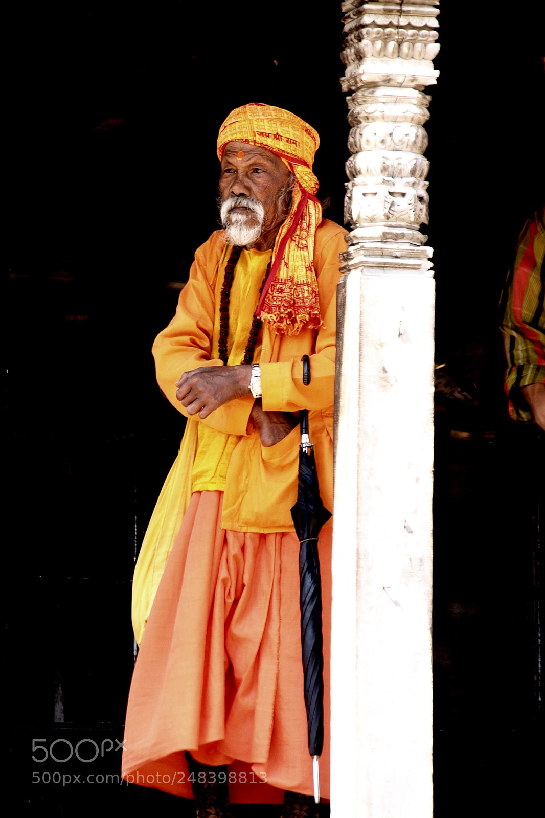 Olympus E-510 (EVOLT E-510) sample photo. Old man in kathmandu photography