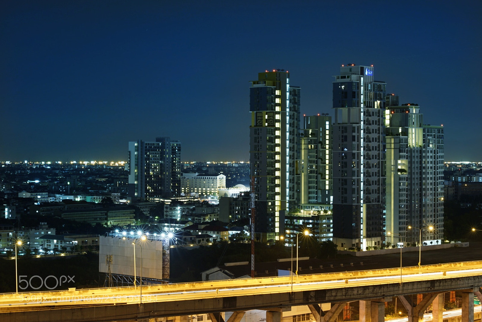 Sony a7 II sample photo. Condominium in bangkok photography