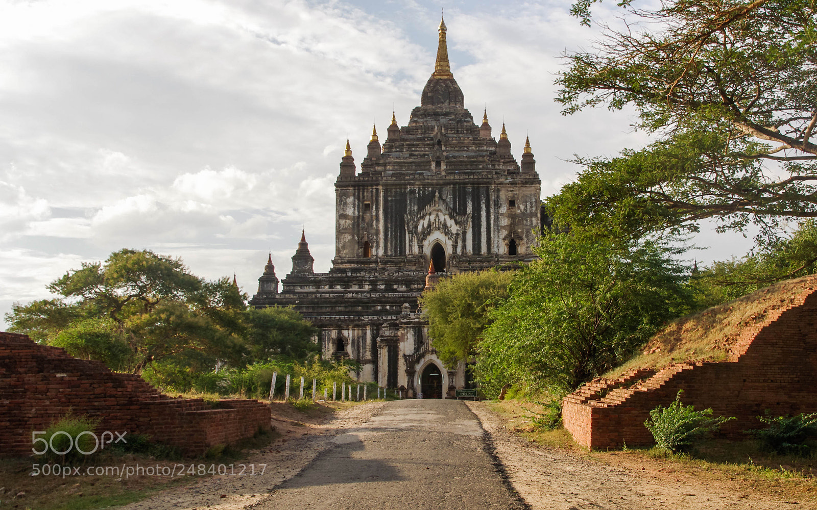 Pentax K-5 sample photo. Myanmar photography