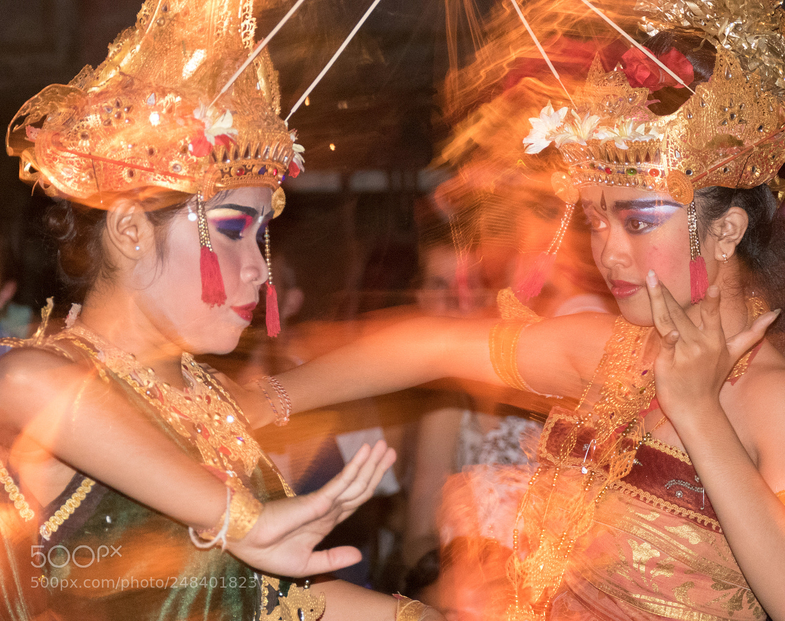Leica V-Lux (Typ 114) sample photo. Dancing photography