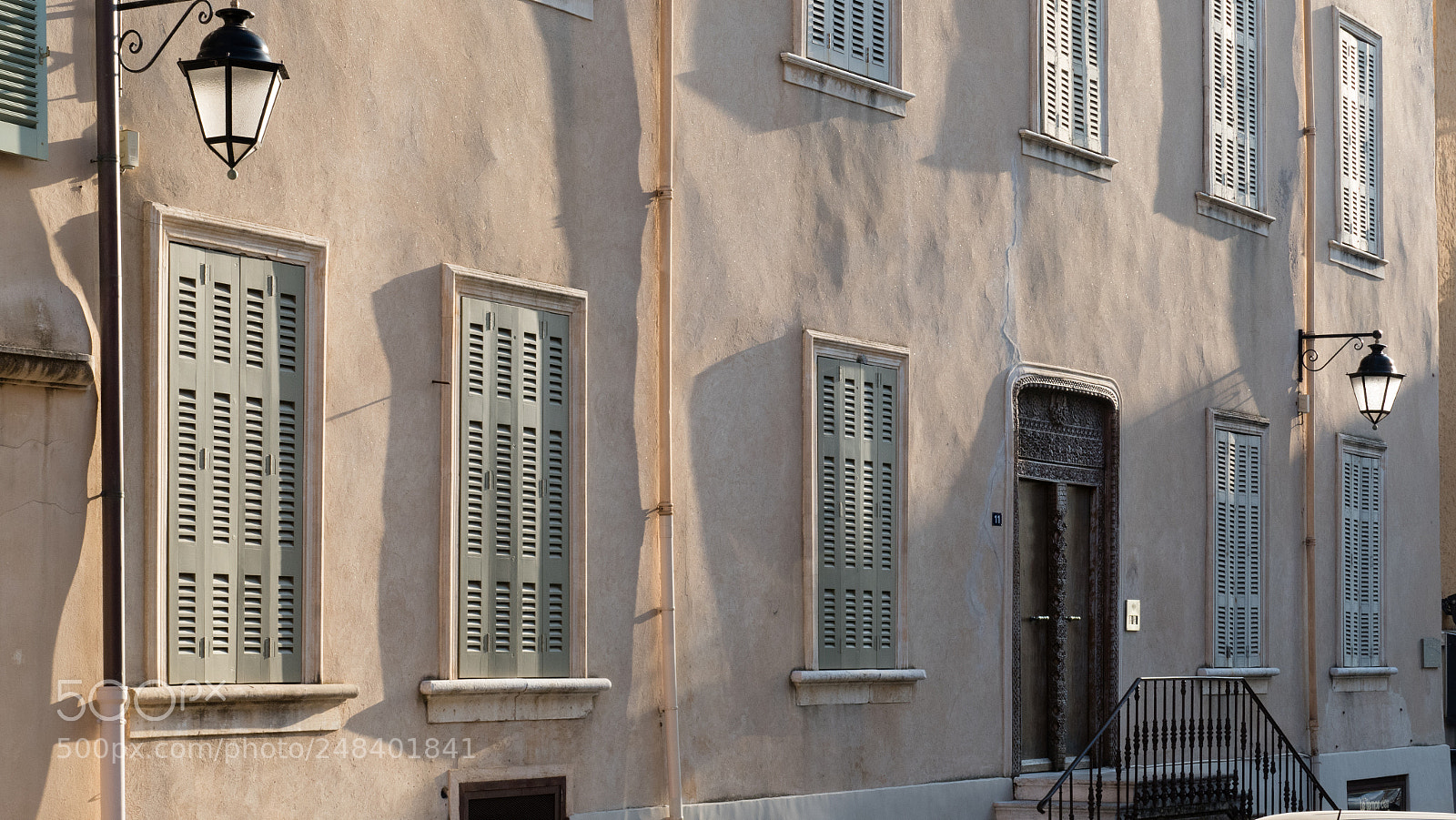Leica V-Lux (Typ 114) sample photo. Facade photography