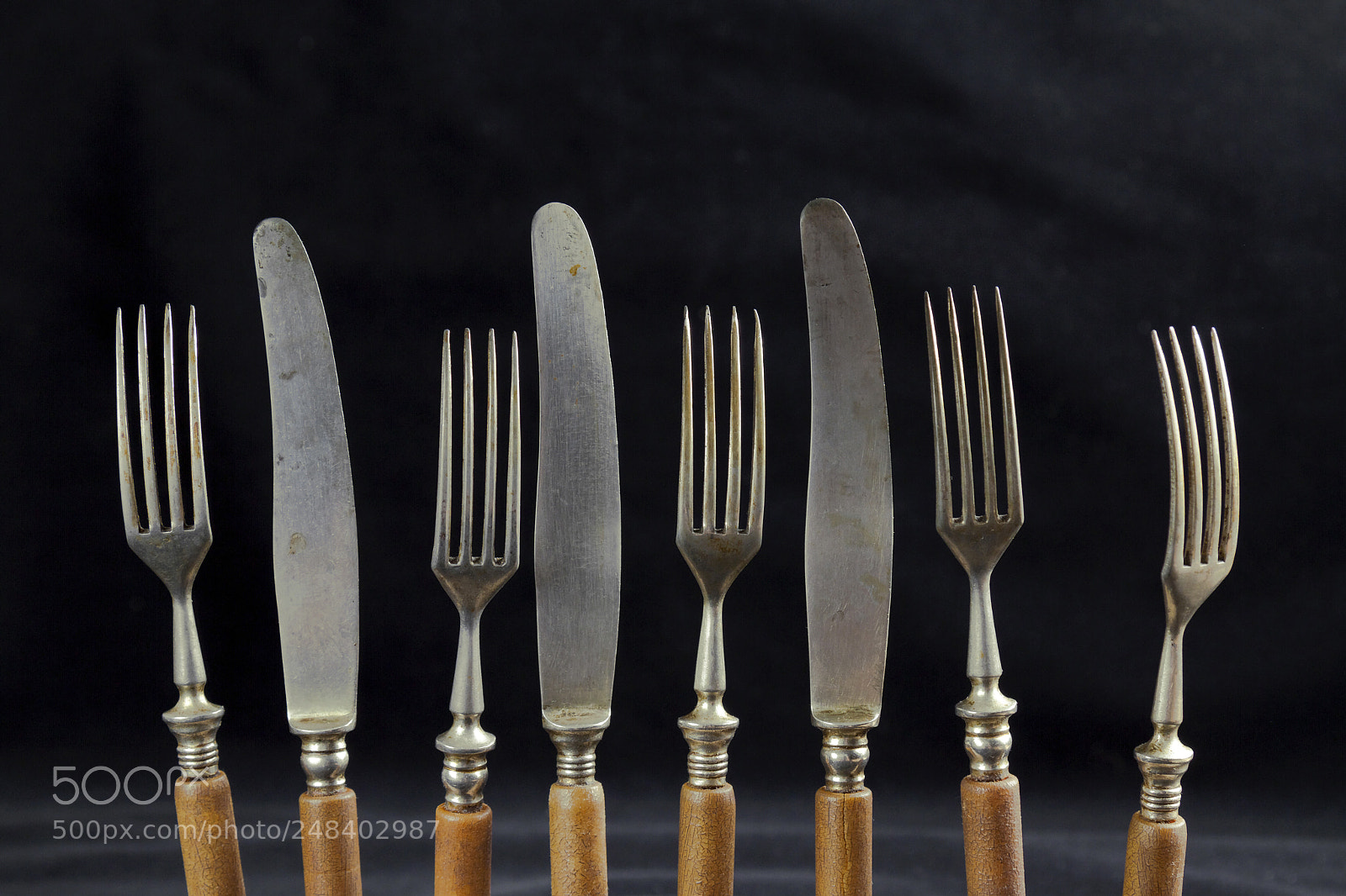 Canon EOS 7D sample photo. Old table knives and photography